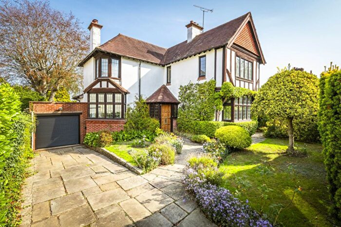 5 Bedroom Detached House For Sale In Yew Tree Road, Southborough, Tunbridge Wells (No Chain), TN4