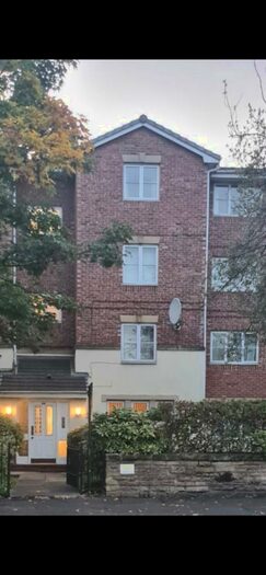3 Bedroom Flat To Rent In Alexandra Road South, Manchester, M16