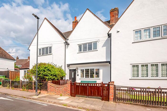 3 Bedroom Terraced House For Sale In Martin Bowes Road, SE9