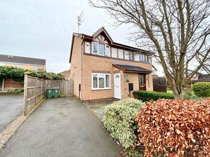 2 Bedroom Semi Detached House To Rent In Trafalgar Way, Glen Parva, Leicester, LE2