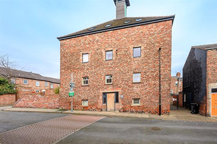 3 Bedroom Town House For Sale In Clementhorpe Maltings, Lower Ebor Street, York, YO23