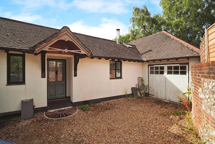 4 Bedroom Detached Bungalow For Sale In Cholderton, Salisbury, SP4