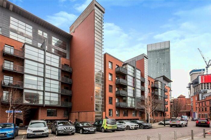 1 Bedroom Flat For Sale In Deansgate Quay, Deansgate, Manchester, Greater Manchester, M3