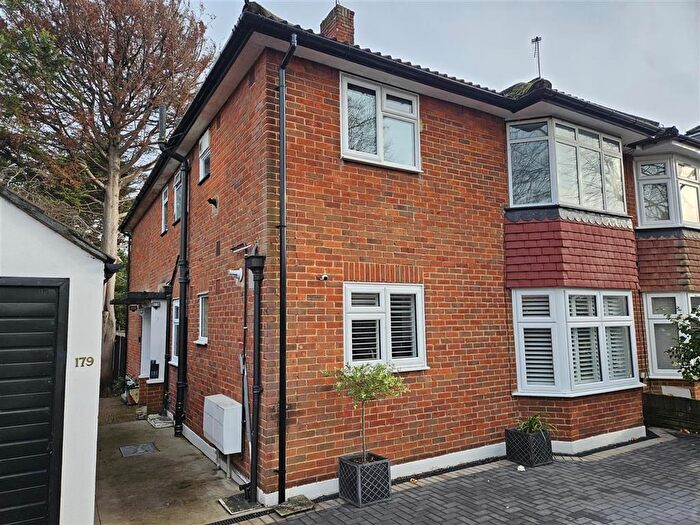2 Bedroom Flat For Sale In Thornbury Road, Isleworth, TW7