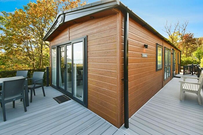 2 Bedroom Lodge For Sale In Dinas Cross, Newport, SA65