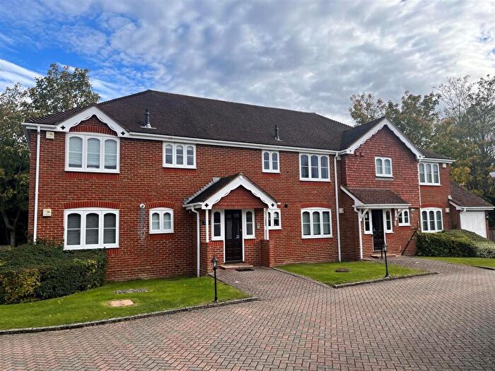 2 Bedroom House For Sale In Church Road, Great Bookham, KT23