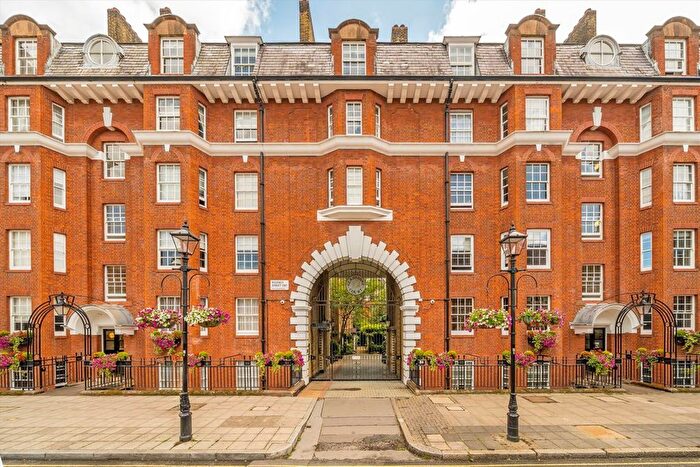 2 Bedroom Flat To Rent In Regency Street, London, SW1P