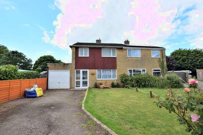 3 Bedroom Semi-Detached House To Rent In Coghill, Bletchingdon, OX5
