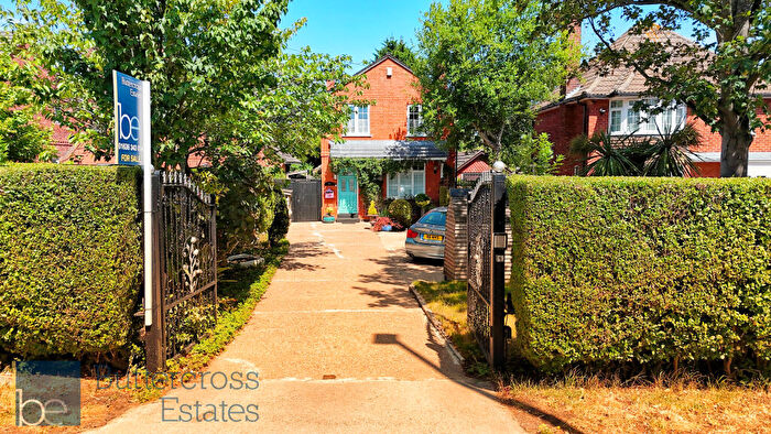 3 Bedroom Detached House For Sale In Beacon Hill Road, Newark, NG24