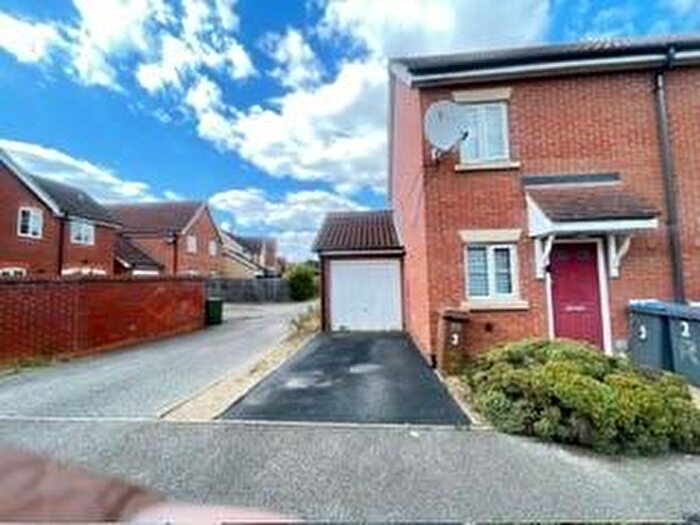 3 Bedroom Town House For Sale In Castle Gardens, IP5