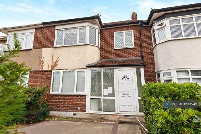 Studio To Rent In Hornchurch Road, Hornchurch, RM12