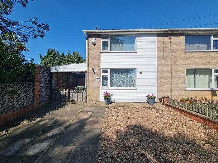 2 Bedroom Semi-Detached House For Sale In Nene Drive, Oadby, LE2
