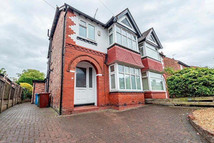 1 Bedroom Detached House To Rent In Talbot Road, Manchester, M14