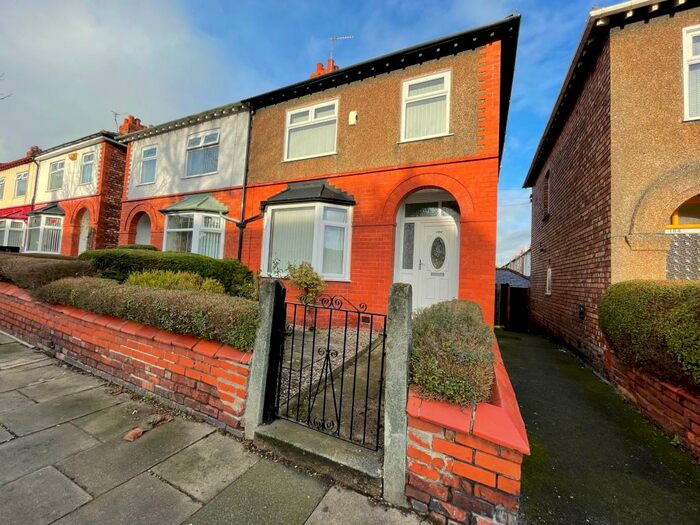 3 Bedroom Semi-Detached House To Rent In Bidston Avenue, Claughton, Wirral, CH41