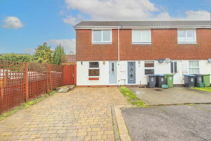 2 Bedroom Semi-Detached House To Rent In Tring, HP23