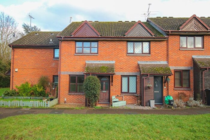 2 Bedroom Terraced House To Rent In Deacon Close, Wokingham, RG40
