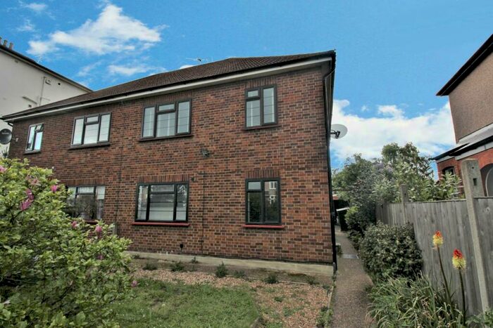 2 Bedroom Maisonette To Rent In West Heath Road, Upper Abbey Wood, SE2