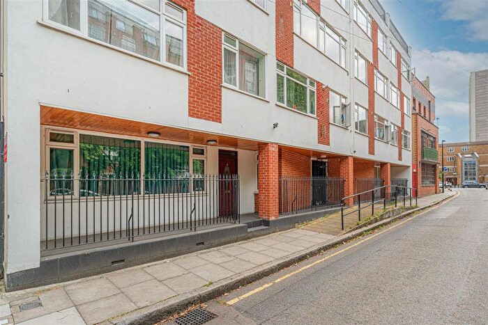 3 Bedroom Flat For Sale In Johnson Street, London, E1