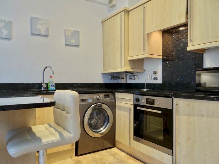 1 Bedroom Apartment To Rent In Consul Court, Landport Terrace, Portsmouth, PO1