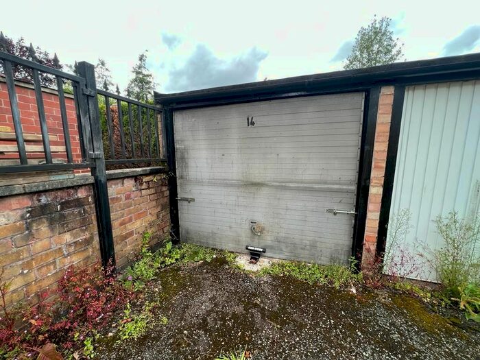 Garage / Parking To Rent In Garage, Rear Of, Clarendon Street, Coventry, CV5