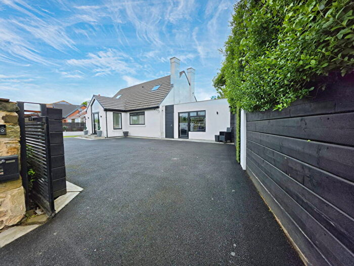 3 Bedroom Detached House For Sale In Rotherham Road, Barnsley, S71