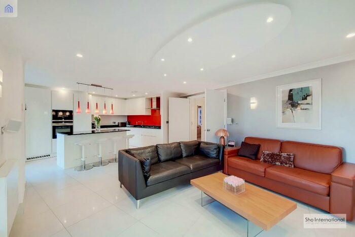 2 Bedroom Penthouse To Rent In Palgrave Gardens, London, NW1