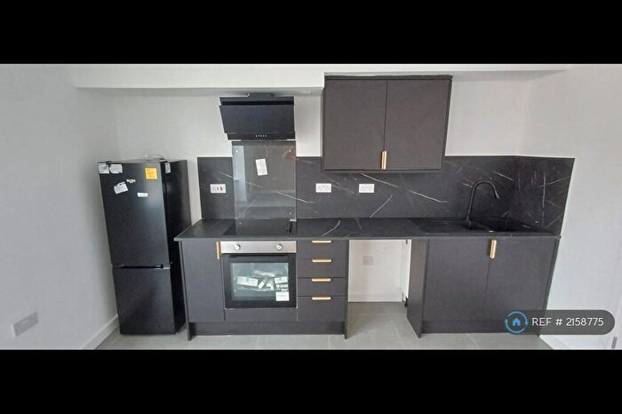 1 Bedroom Flat To Rent In Poplar Road, Smethwick, B66