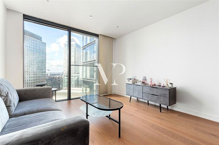1 Bedroom Apartment To Rent In Hampton Tower, Marsh Wall, London, E14