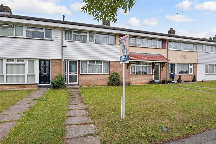 3 Bedroom Terraced House For Sale In Woolmer Green, Lee Chapel North, Essex, SS15