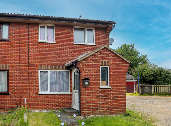 3 Bedroom Semi-Detached House For Sale In Nayland Road, Felixstowe, IP11
