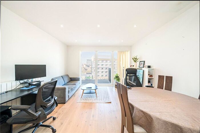 1 Bedroom Apartment To Rent In Thunderer Walk, Royal Arsenal Riverside, London, SE18