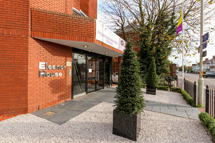 2 Bedroom Apartment For Sale In Eleanor Cross Road, Waltham Cross, EN8