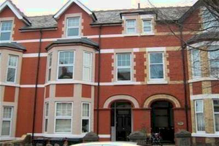 2 Bedroom Flat To Rent In Hawarden Road, Colwyn Bay, LL29