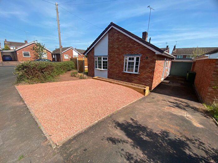 2 Bedroom Bungalow To Rent In Beaufort Avenue, Kidderminster, DY11