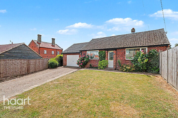 2 Bedroom Bungalow For Sale In Rosemary Lane, New Buckenham, NR16