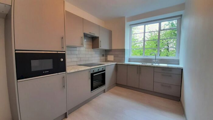 2 Bedroom Flat To Rent In St Ivian Court, London, N10