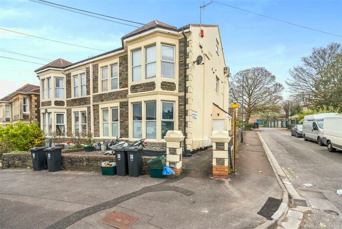 2 Bedroom Apartment To Rent In Overnhill Road, Downend, Bristol, BS16