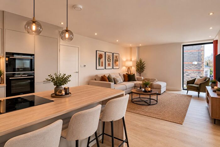 2 Bedroom Apartment For Sale In Windsor Gardens Windsor Road, Penarth, Cardiff, CF64