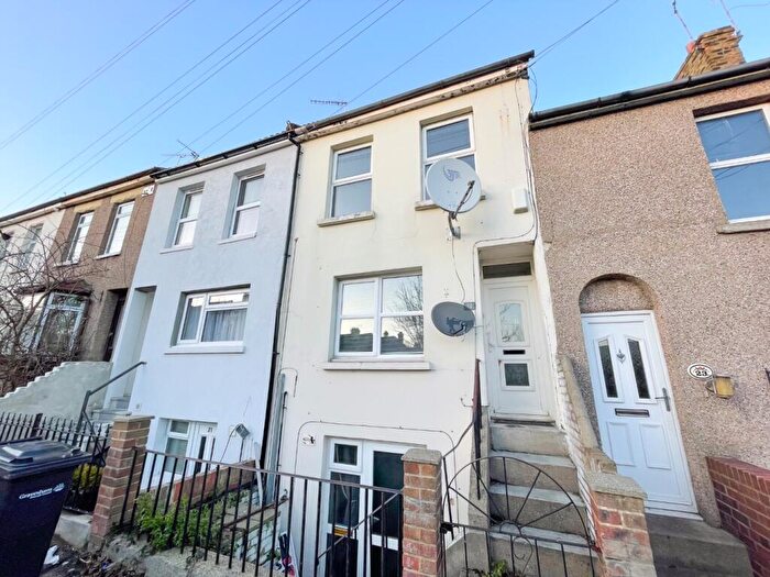 2 Bedroom Apartment To Rent In Lower Range Road, Gravesend, Kent, DA12