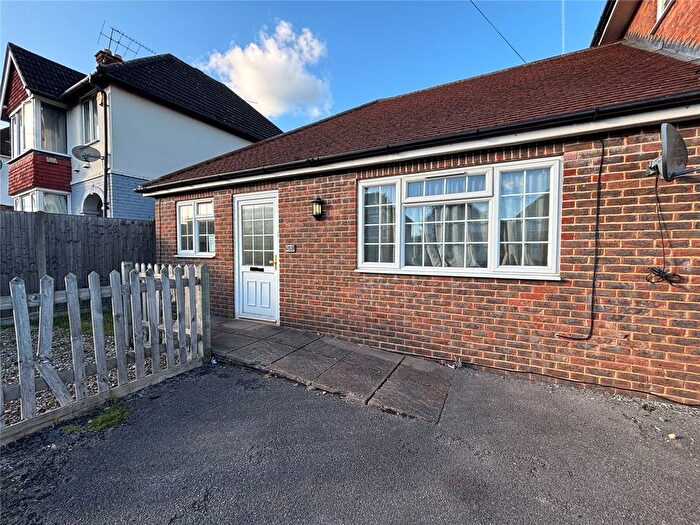2 Bedroom Maisonette For Sale In Aldershot Road, Guildford, Surrey, GU2