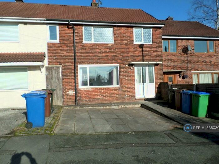 4 Bedroom Terraced House To Rent In Abbey Road, Middleton, Manchester, M24