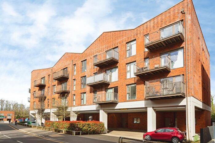 2 Bedroom Flat For Sale In Walnut Tree Close, Guildford, Surrey, GU1