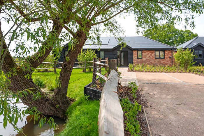 3 Bedroom Detached Bungalow For Sale In Stilebridge Lane, Maidstone, ME17