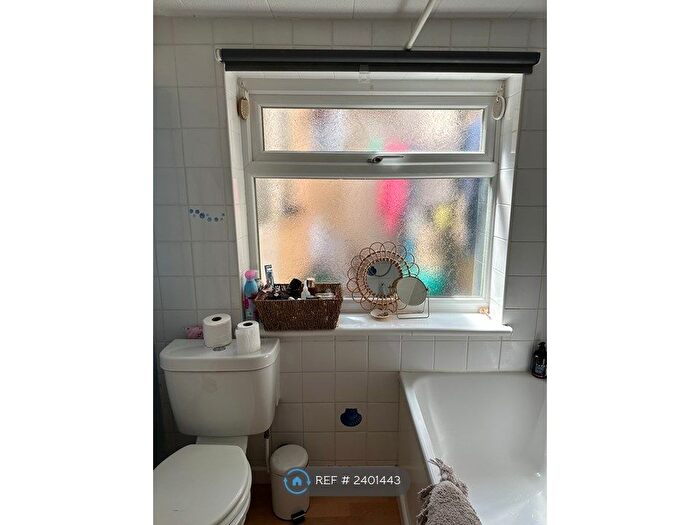 2 Bedroom Terraced House To Rent In Fore Street, Exmouth, EX8