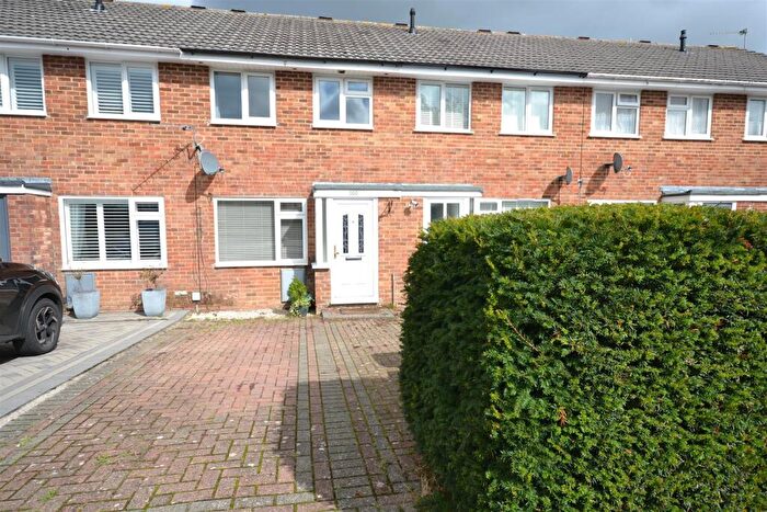 2 Bedroom Terraced House For Sale In Porter Road, Basingstoke, RG22