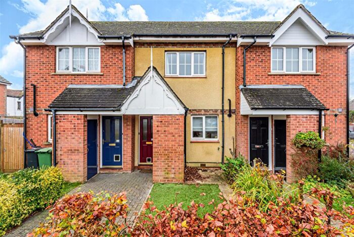2 Bedroom Terraced House To Rent In Old School Road, Liss, GU33