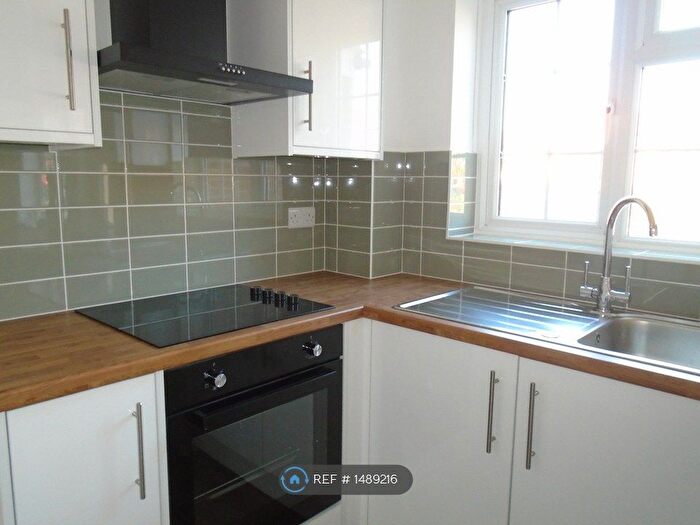 1 Bedroom Terraced House To Rent In Snowdon Close, Eastbourne, BN23