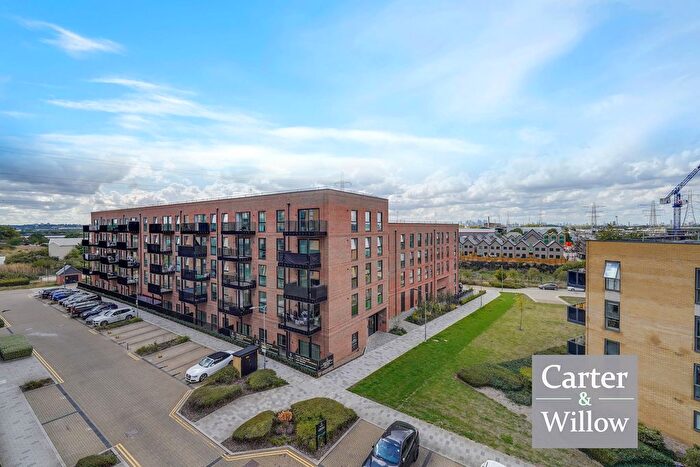 2 Bedroom Flat For Sale In Sandy House, Sackett Road, Barking, IG11