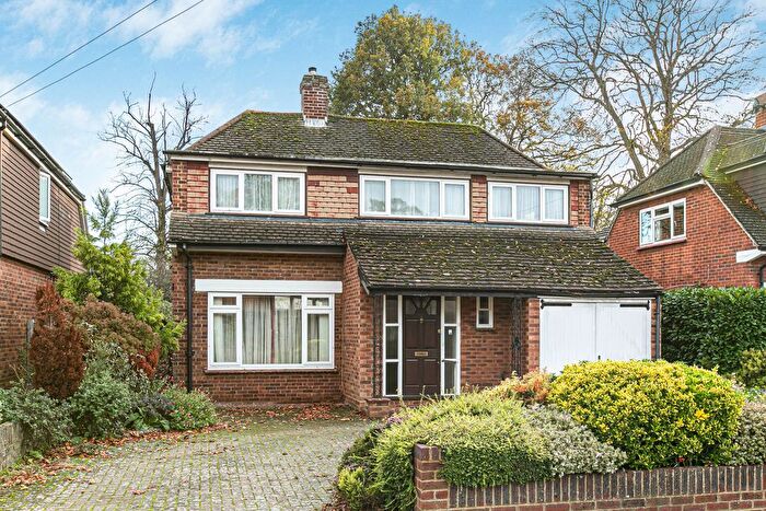 3 Bedroom Detached House For Sale In Hawkewood Road, Sunbury-On-Thames, Surrey, TW16