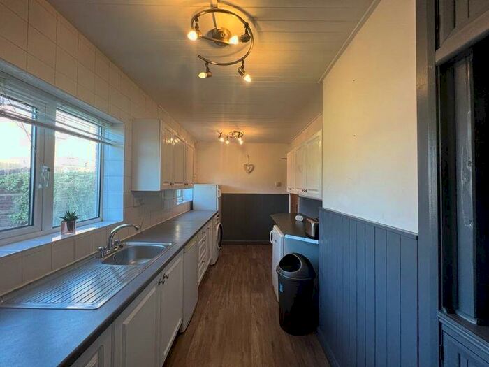 5 Bedroom House Of Multiple Occupation To Rent In Halland Road, Brighton, BN2